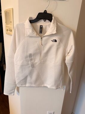 The North Face White Textured Quarter-Zip Pullover
